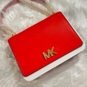 MICHAEL MICHAEL KORS MOTT Leather crossbody, brand new with tag!